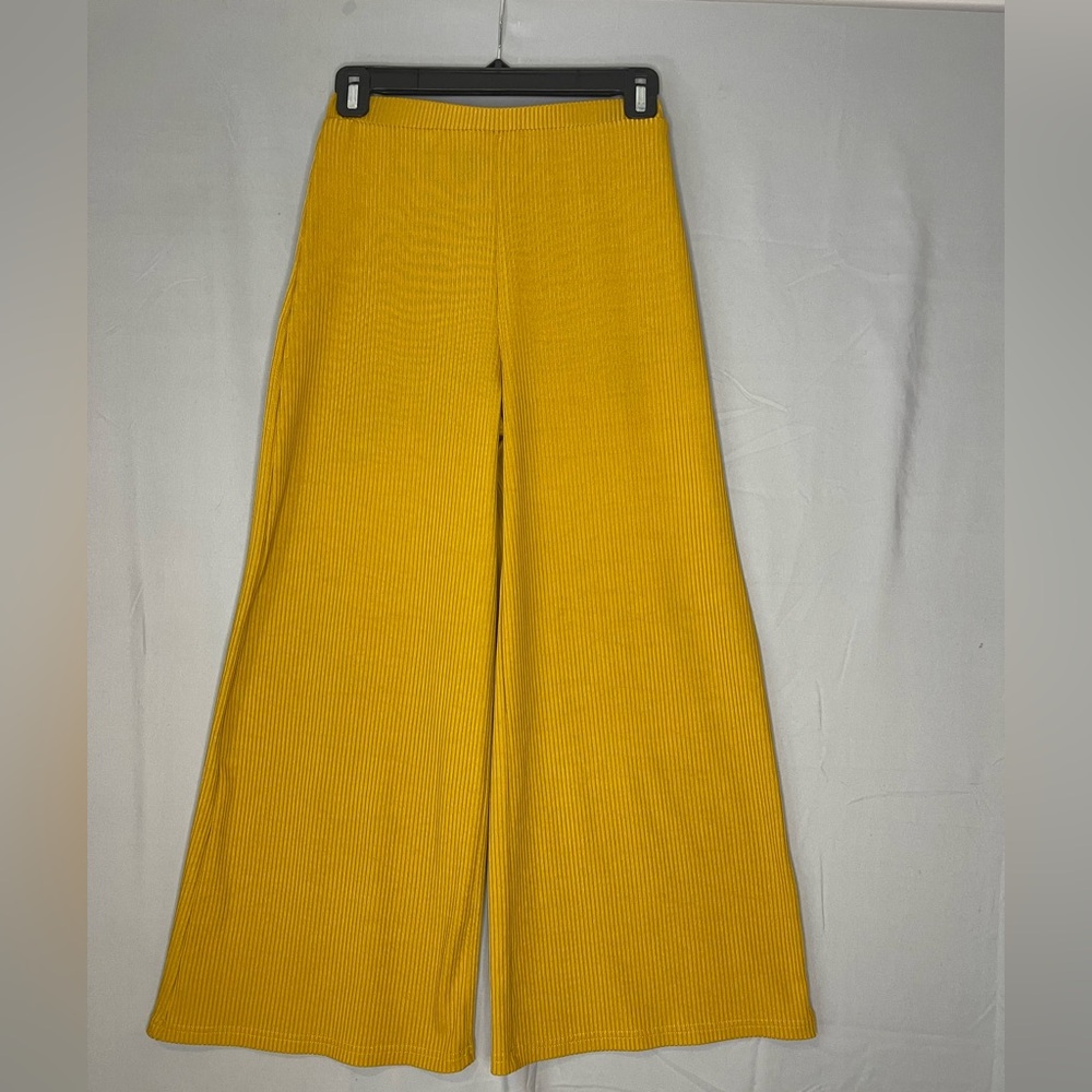 Vintage mustard-colored, ribbed, wide-leg, cropped pants